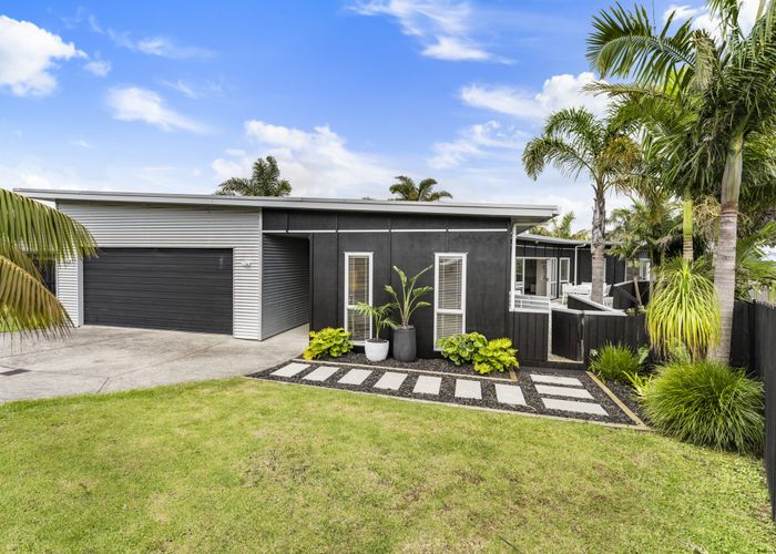  at 60 Intrepid Crescent, Beachlands, Manukau City, Auckland