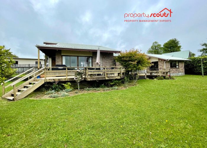  at 3 Highlands Place, Highlands Park, New Plymouth, Taranaki