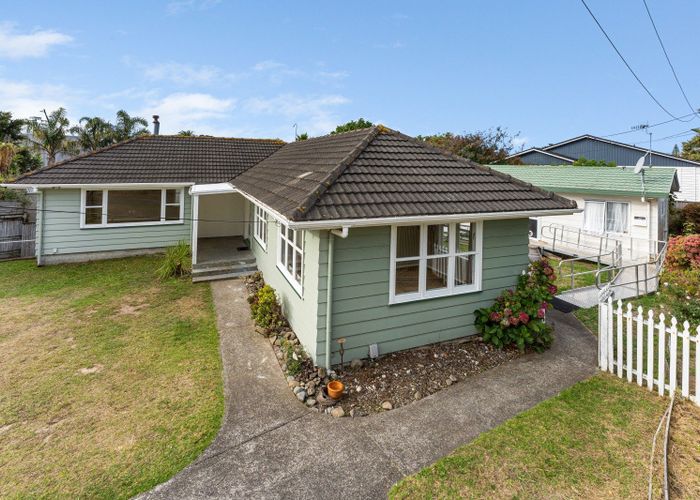  at 9 Bluegum Road, Paraparaumu Beach, Paraparaumu