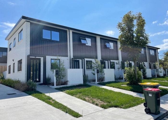  at 1F Hamurana Place, Te Atatu Peninsula, Waitakere City, Auckland