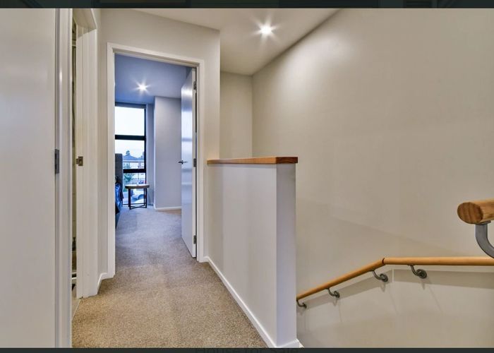  at 1/21 Parson Lane, Papatoetoe, Auckland