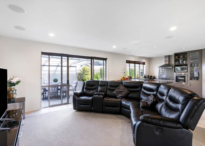  at 91 Baverstock Road, Flat Bush, Manukau City, Auckland