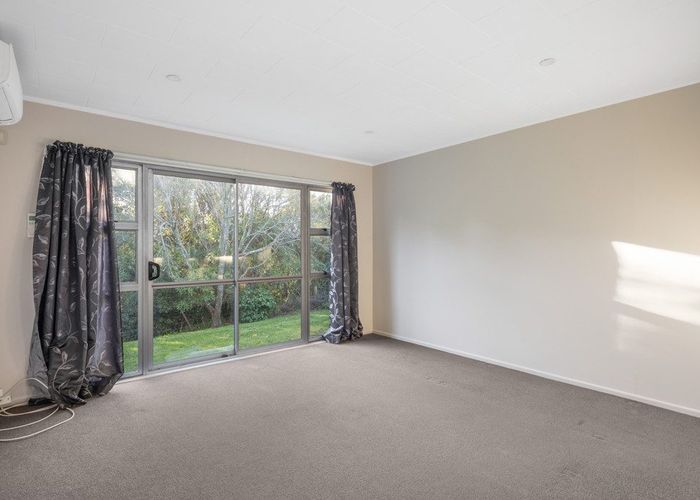  at 3/10 Petherick Crescent, Johnsonville, Wellington