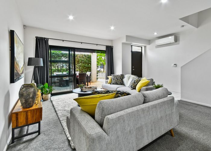  at 27 Popokatea Drive, Takanini, Papakura, Auckland