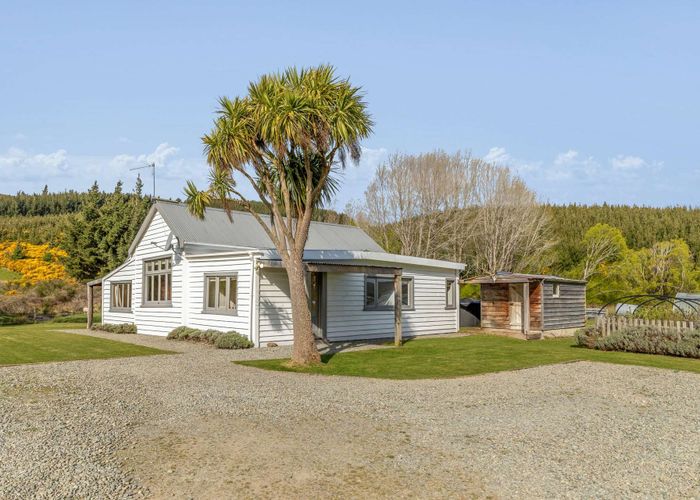  at 948 Dipton Mossburn Road, Dipton
