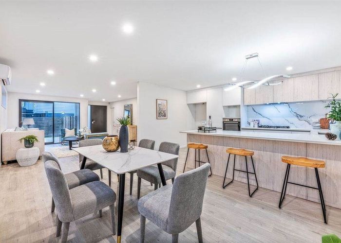  at 20E MacKenzie Street, Te Atatu South, Waitakere City, Auckland