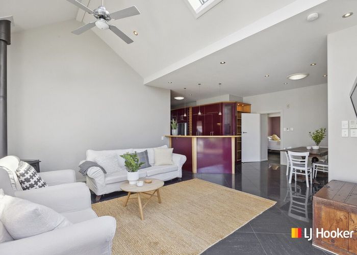  at 85 Hargest Crescent, Saint Clair, Dunedin