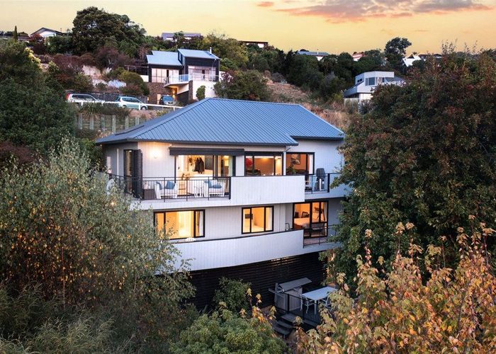  at 106 Cannon Hill Crescent, Mount Pleasant, Christchurch City, Canterbury