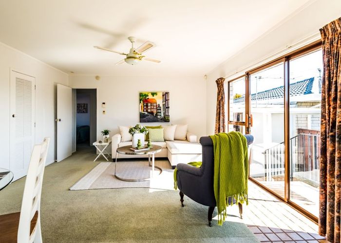  at 3/11 Cromdale Avenue, Highland Park, Auckland