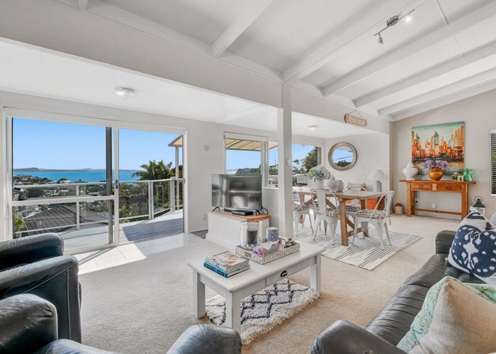  at 1/34 Totara Road, Stanmore Bay, Rodney, Auckland