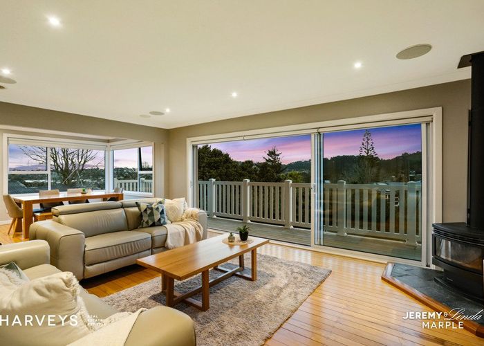  at 21 Nandana Drive, Glen Eden, Auckland