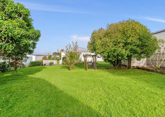  at 5 Faulkner Road, Northcote Point, North Shore City, Auckland