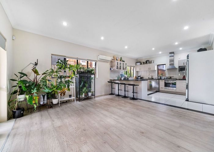  at 398A East Tamaki Road, East Tamaki, Manukau City, Auckland
