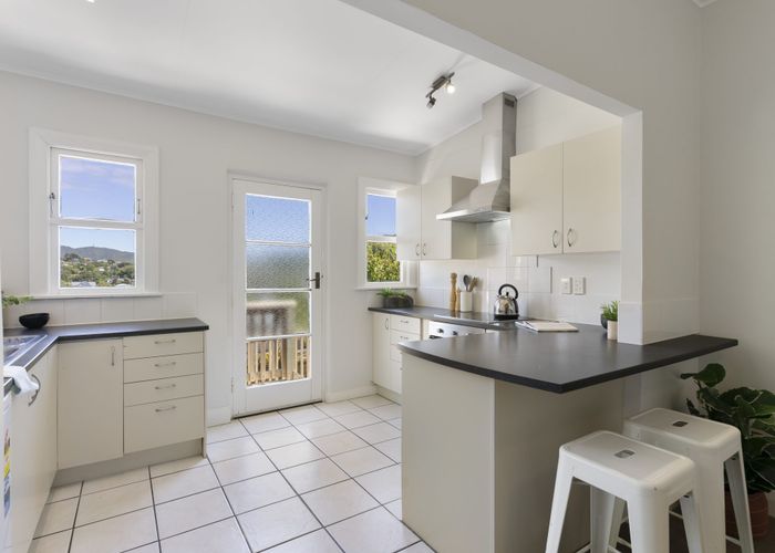  at 91 Northland Road, Northland, Wellington