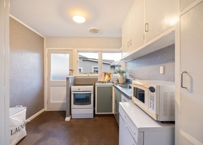  at 3/42 Office Road, Merivale, Christchurch City, Canterbury