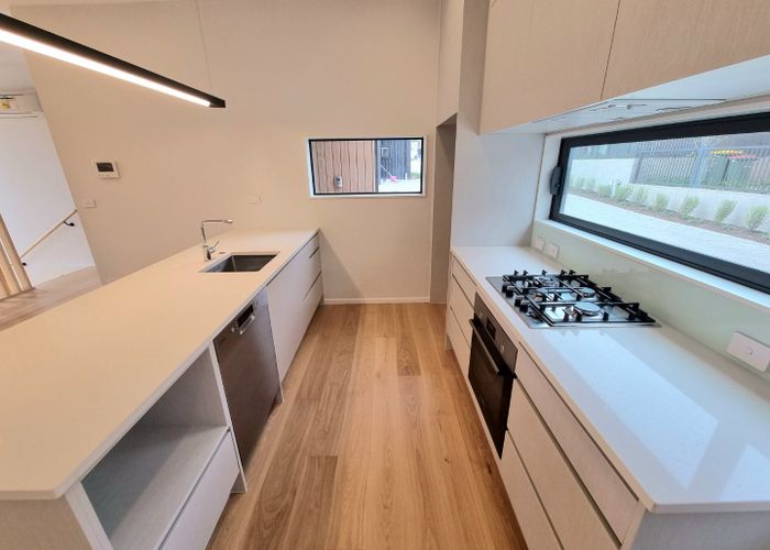  at 6 Matau Way, Hauraki, North Shore City, Auckland