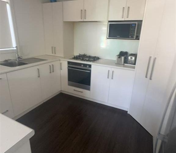  at 16a Evans Road, Weymouth, Manukau City, Auckland