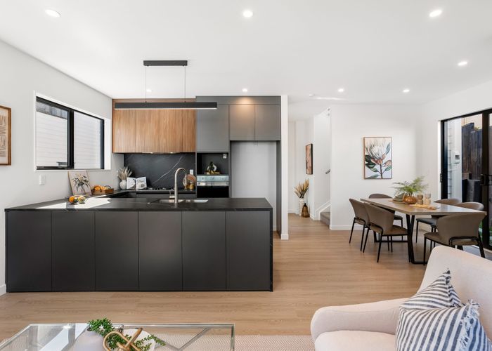  at Lot 2/16 Woodhouse Place, West Harbour, Waitakere City, Auckland