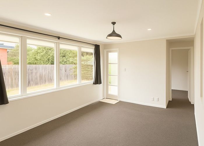  at 4/8 Almond Place, Mount Wellington, Auckland City, Auckland