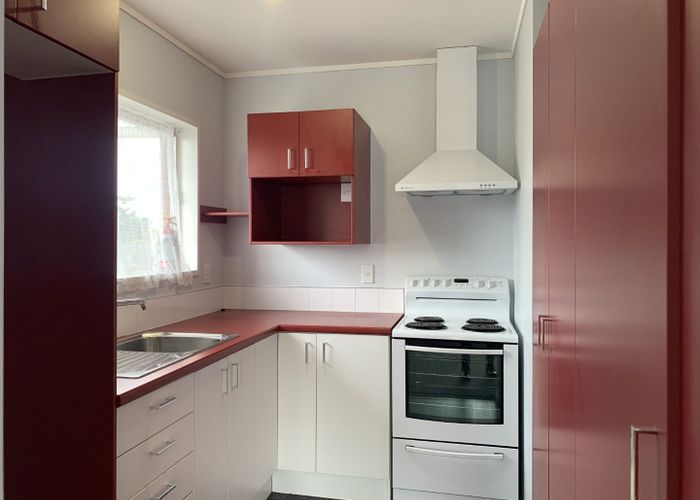  at 3/9 Alston Avenue, Kelston, Waitakere City, Auckland