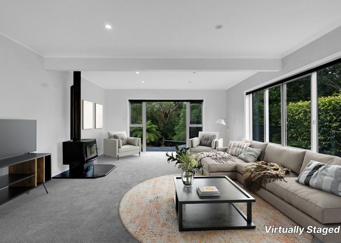  at 82 Wairau Road, Oakura
