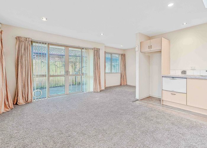  at 1/37 Oakhampton Street, Hornby, Christchurch