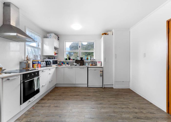  at 78 Riverpark Crescent, Henderson, Auckland