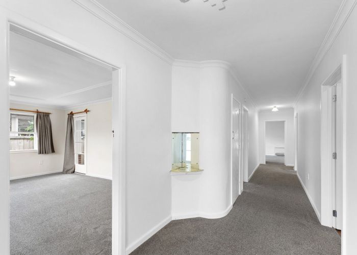  at 39 Acacia Avenue, Upper Riccarton, Christchurch City, Canterbury