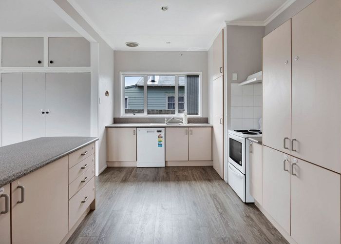  at 286 South Road, Hawera