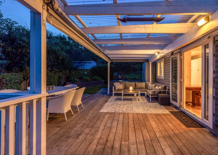  at 25 Hamilton Road, Surfdale, Waiheke Island, Auckland