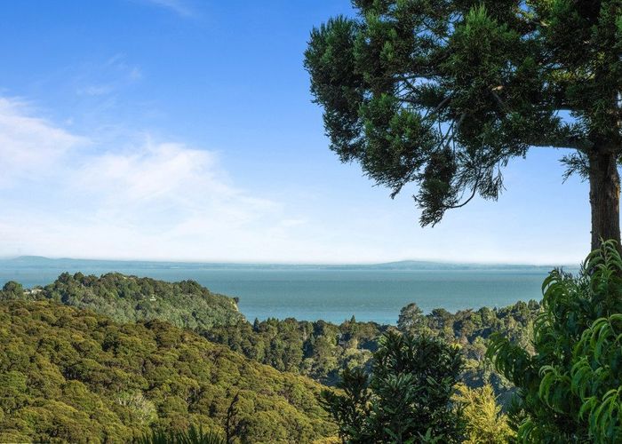  at 77 Minnehaha Avenue, Titirangi, Waitakere City, Auckland