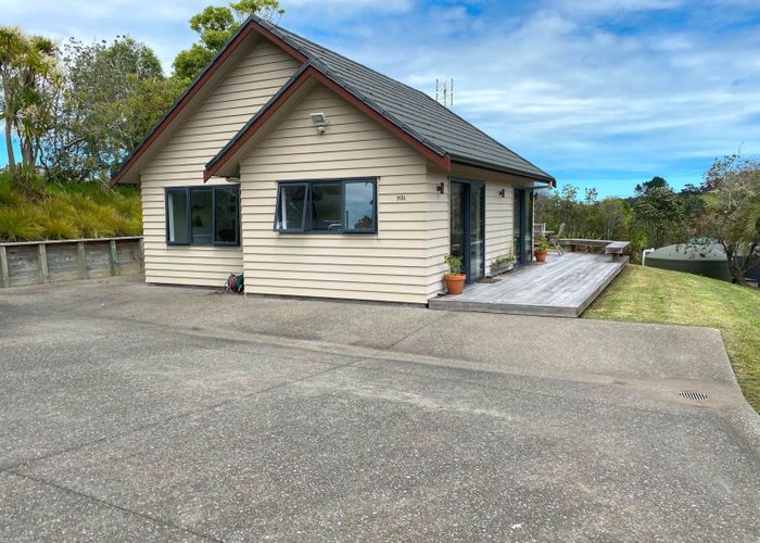  at 190 Paremoremo Road, Lucas Heights, Auckland