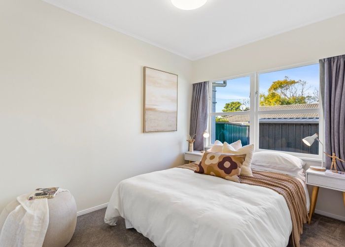  at 2/35 Wallace Road, Papatoetoe, Auckland
