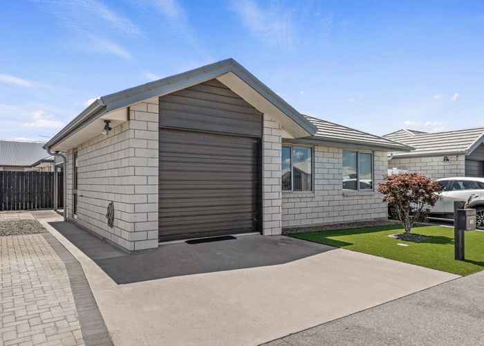  at 12 Arrow Close (Dunes Lifestyle Village), Papamoa, Tauranga, Bay Of Plenty