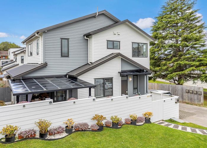  at 4A Halberg Street, Glenfield, North Shore City, Auckland