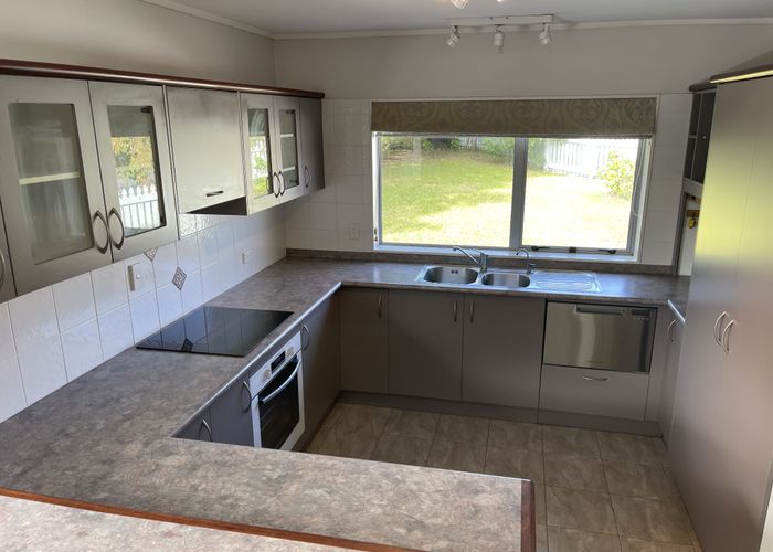  at 2/12 Ayrshire Place, Somerville, Manukau City, Auckland