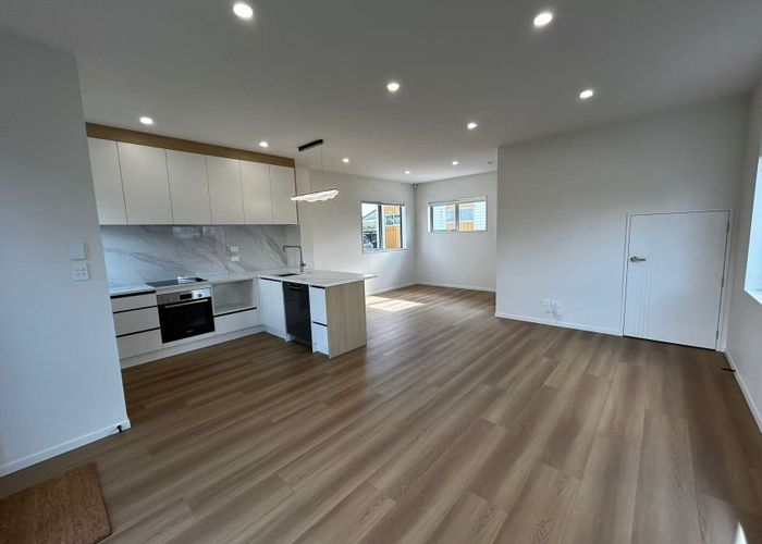  at 2/9 Coral Crescent, Panmure, Auckland City, Auckland