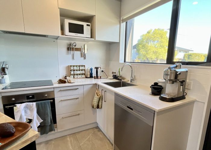  at 2/6 Trent Street, Linwood, Christchurch City, Canterbury
