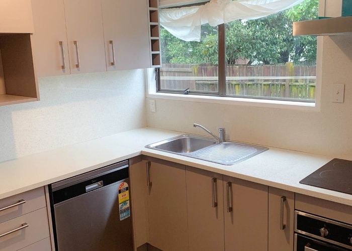  at 9C Highland Park Drive, Highland Park, Manukau City, Auckland