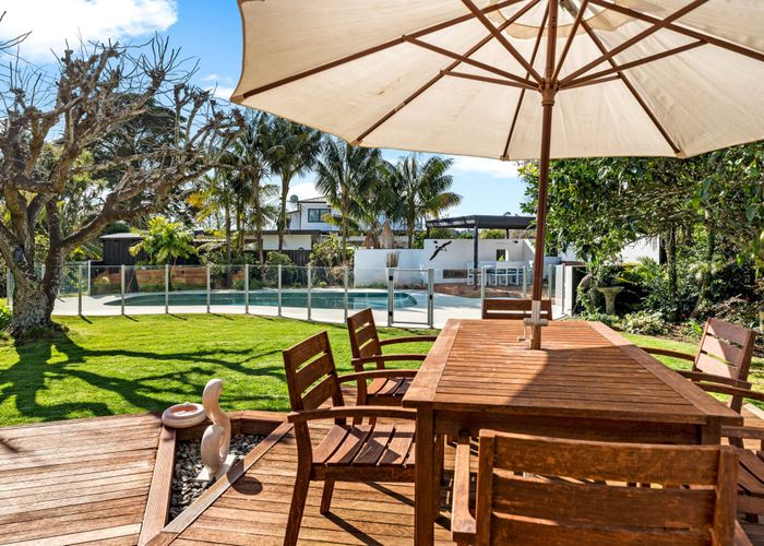  at 51 & 51A Riverlea Avenue, Pakuranga, Manukau City, Auckland