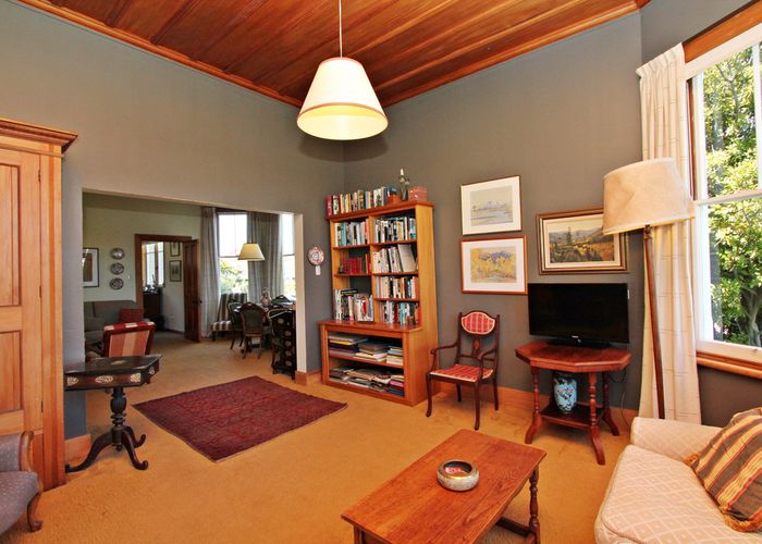  at 1 Roslyn Road, Bluff Hill, Napier