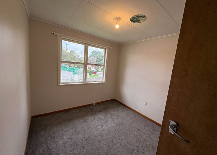  at 26 Harrington Road, Henderson, Waitakere City, Auckland
