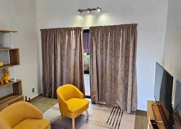  at 21 Cochrane Avenue, Arkles Bay, Rodney, Auckland