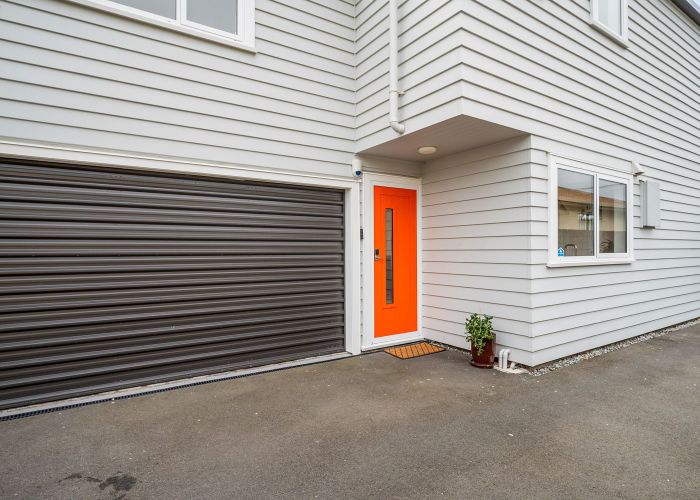  at 2/194 Hastings Street East, Waltham, Christchurch