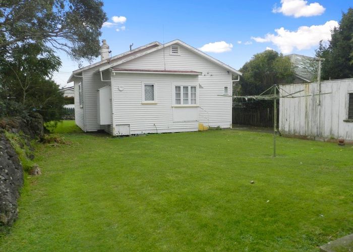  at 60 Pine St, Mount Eden, Auckland City, Auckland