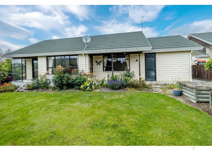  at 2/27 Stirling Place, Marchwiel, Timaru