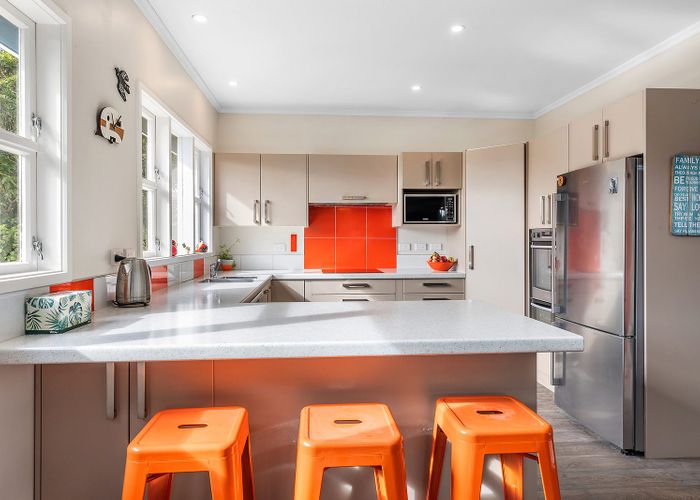 at 27 St Albans Avenue, Karori, Wellington