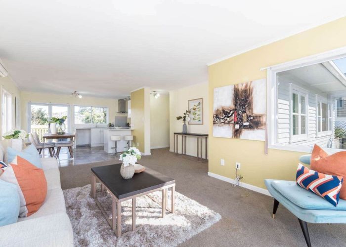  at 62 Lyons Avenue, Murrays Bay, Auckland