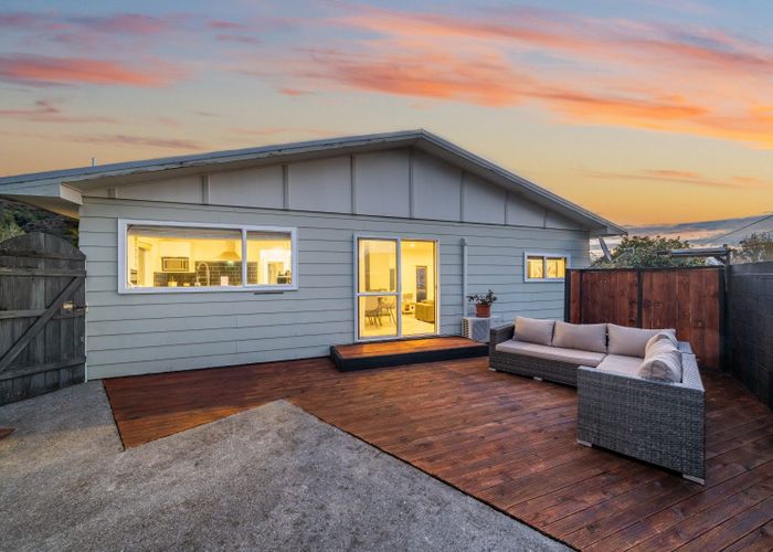  at 5 Edelweiss Grove, Timberlea, Upper Hutt, Wellington
