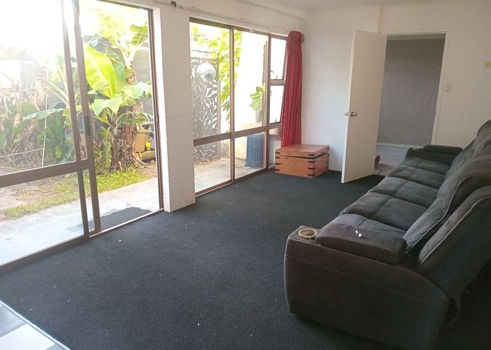  at 16 Valhalla Drive, Beach Haven, North Shore City, Auckland